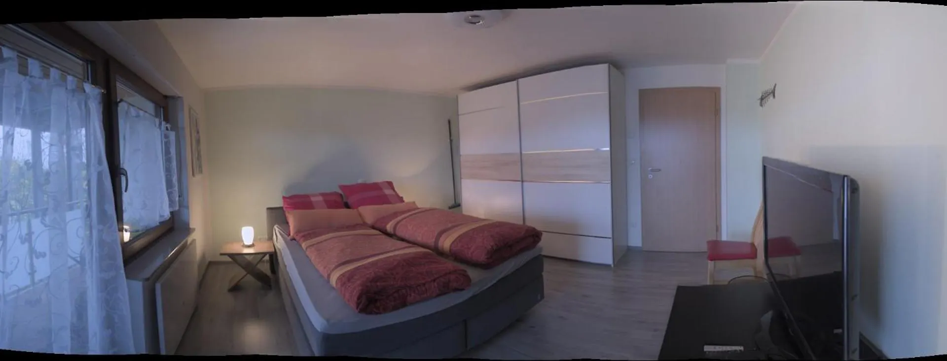Geraeumiges Zimmer Mit Doppelbett, Bad Und Kueche Auerbach in der Oberpfalz